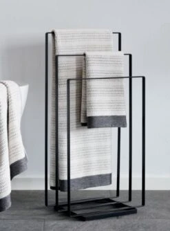 Black Metal Towel Rack -Furniture Sale BlackTowelRackLivTowelsJL19