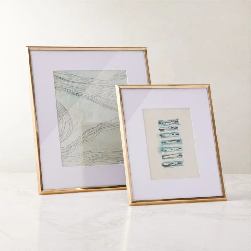 Blaine Polished Brass Picture Frame 5"x7" 6 Blaine Polished Brass Picture Frame 5"x7" - Image 4