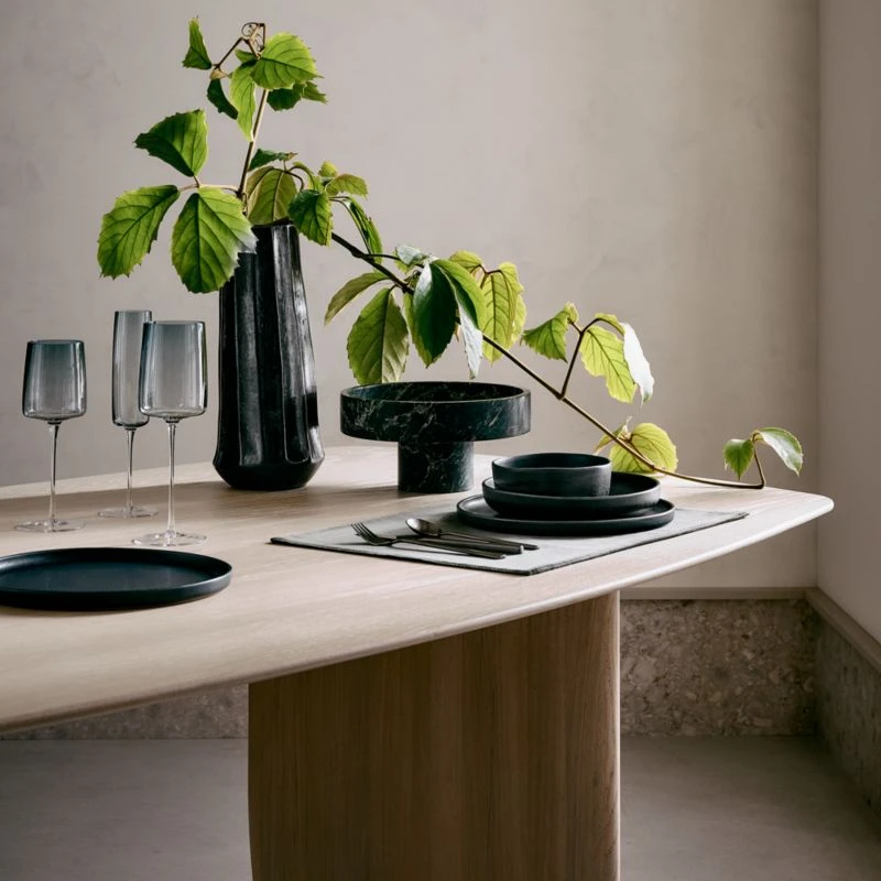 Spigolo Extra-Large Bleached Oak Dining Table 6 Spigolo Extra-Large Bleached Oak Dining Table - Image 4