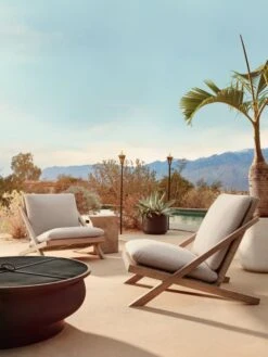 Zen White Clay Indoor/Outdoor Planter -Furniture Sale LeccoLoungeChairAP19