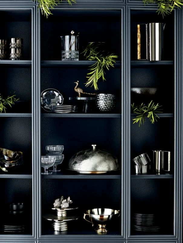 Crisp Matte Black Serving Bowl 5 Crisp Matte Black Serving Bowl - Image 3