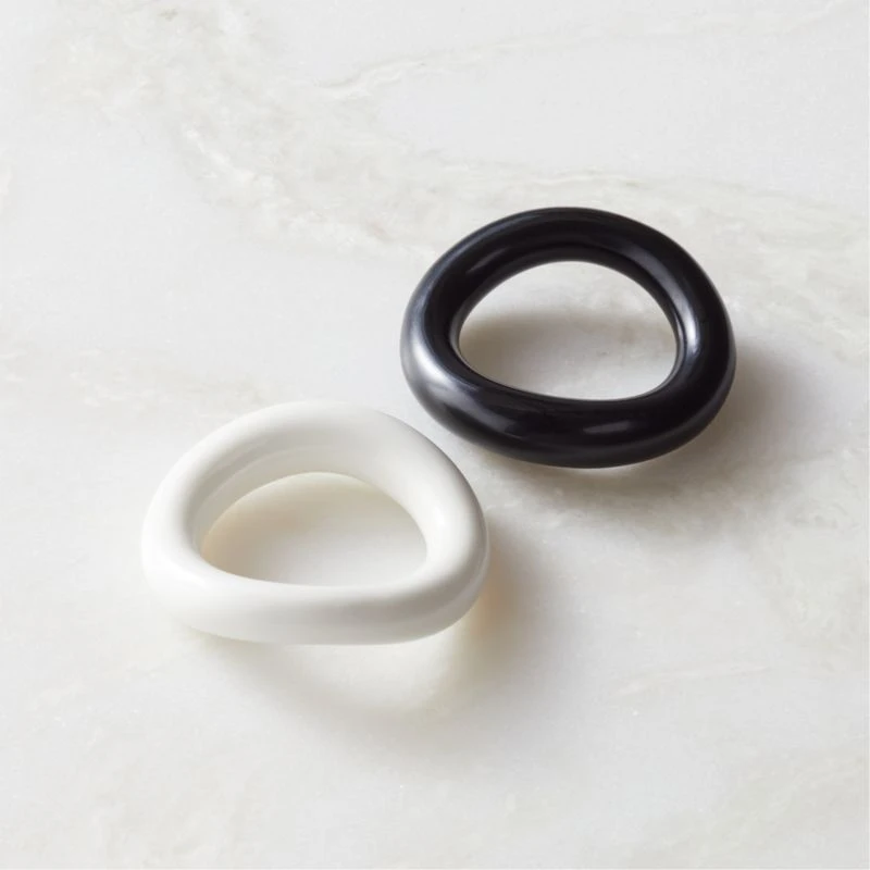 Moore Porcelain Black Napkin Rings Set Of 8 6 Moore Porcelain Black Napkin Rings Set Of 8 - Image 4