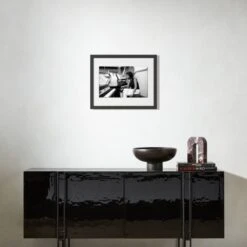 'Aretha At The Piano' Photographic Print In Black Frame 21.5"x17.5" 8 'Aretha At The Piano' Photographic Print In Black Frame 21.5"x17.5" -Furniture Sale SEArethaPianoBk17p5x21p5F22 3D