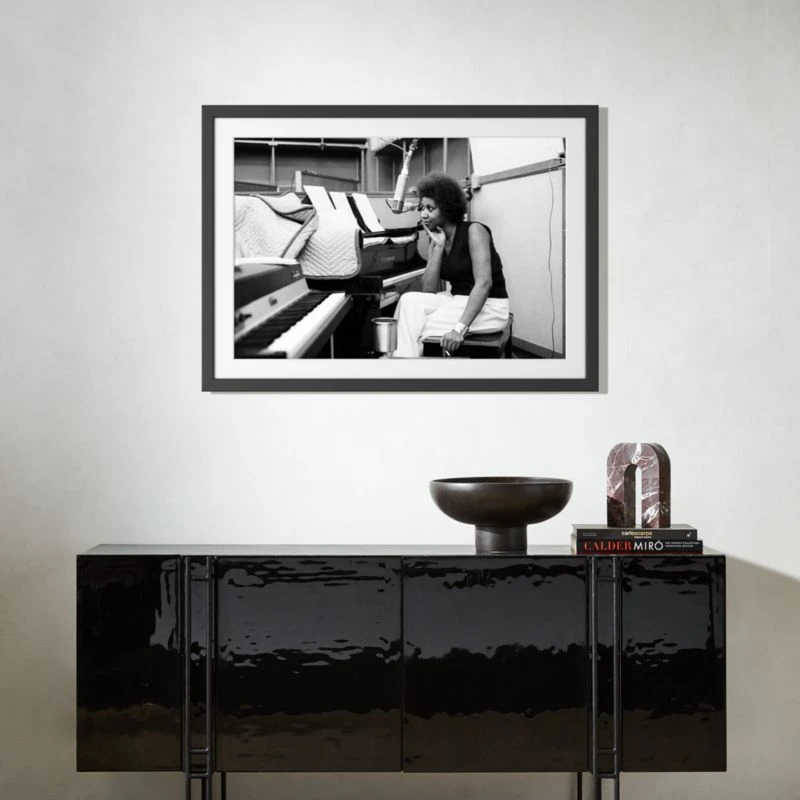 'Aretha At The Piano' Photographic Print In Black Frame 21.5"x17.5" 6 'Aretha At The Piano' Photographic Print In Black Frame 21.5"x17.5" - Image 4